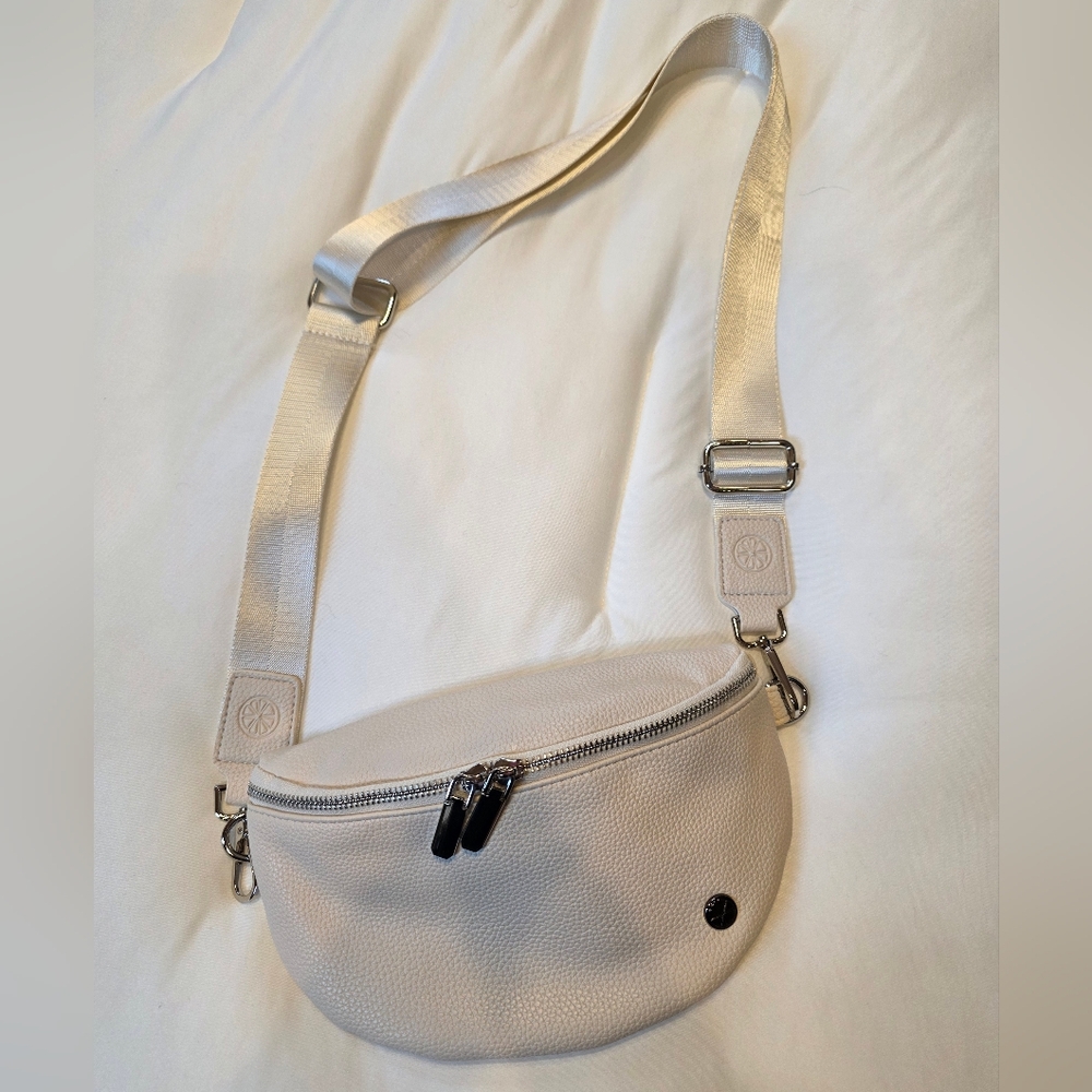 Elegant Cream Crossbody Bag
